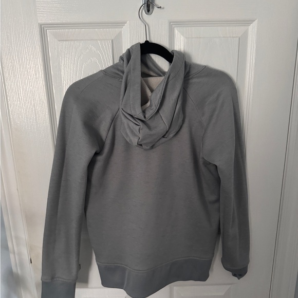 Under armour hoodie - Picture 4 of 4